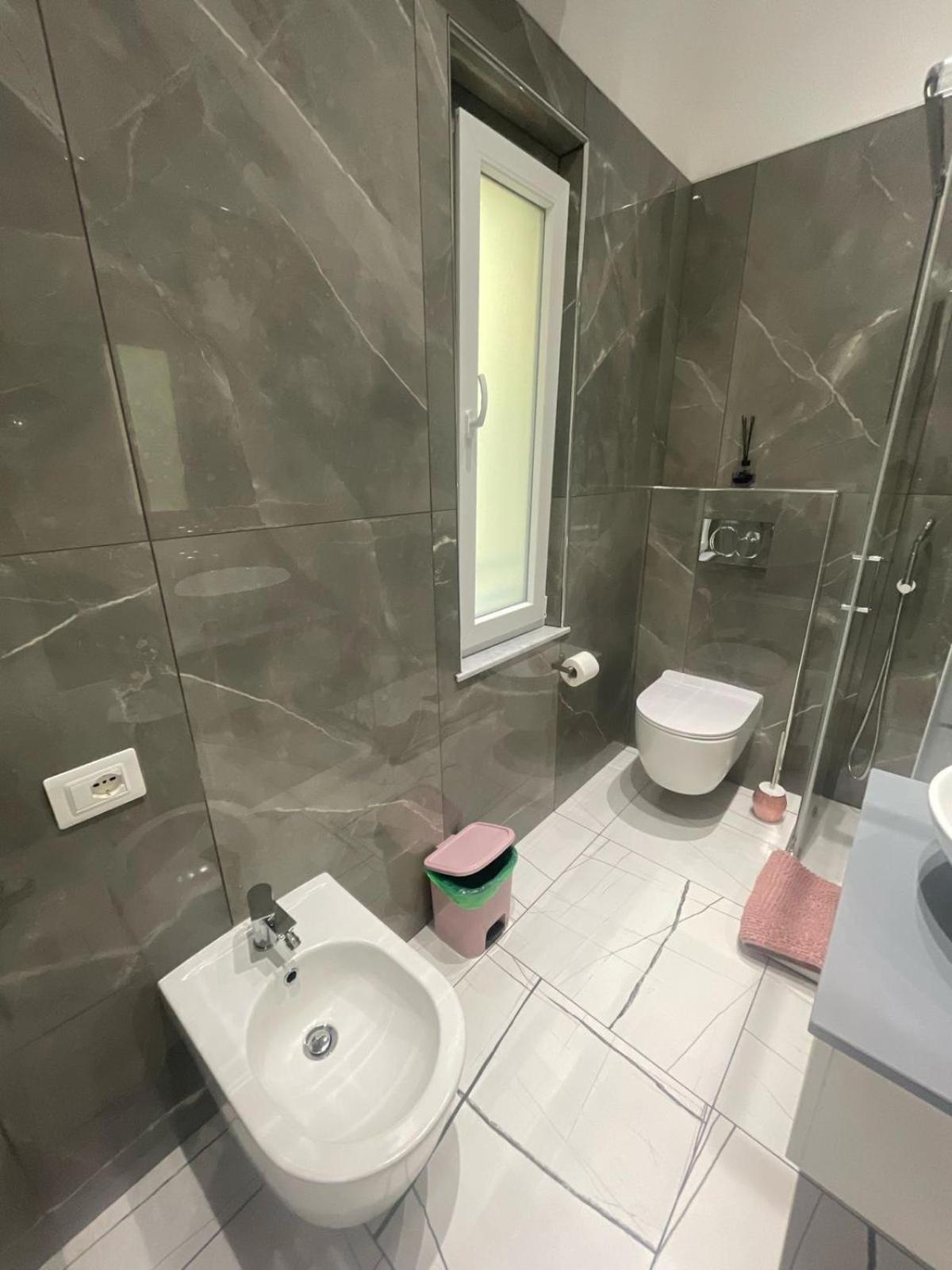 Laura Rooms Специя Экстерьер фото